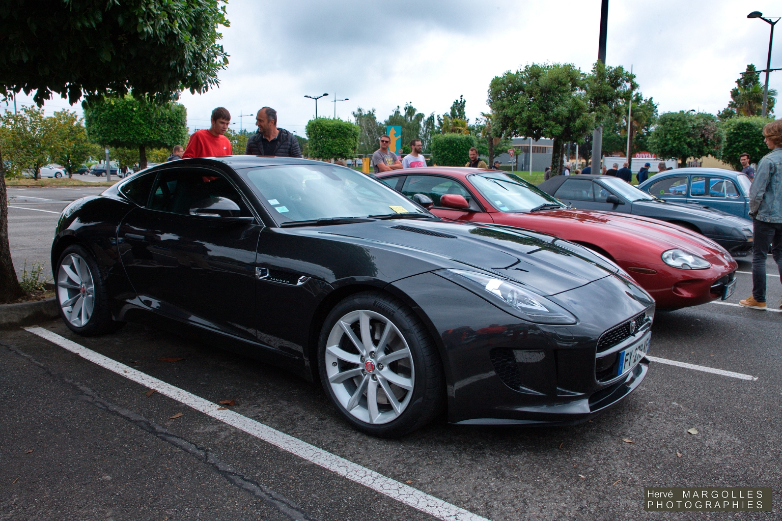 Jaguar F Type-02.jpg